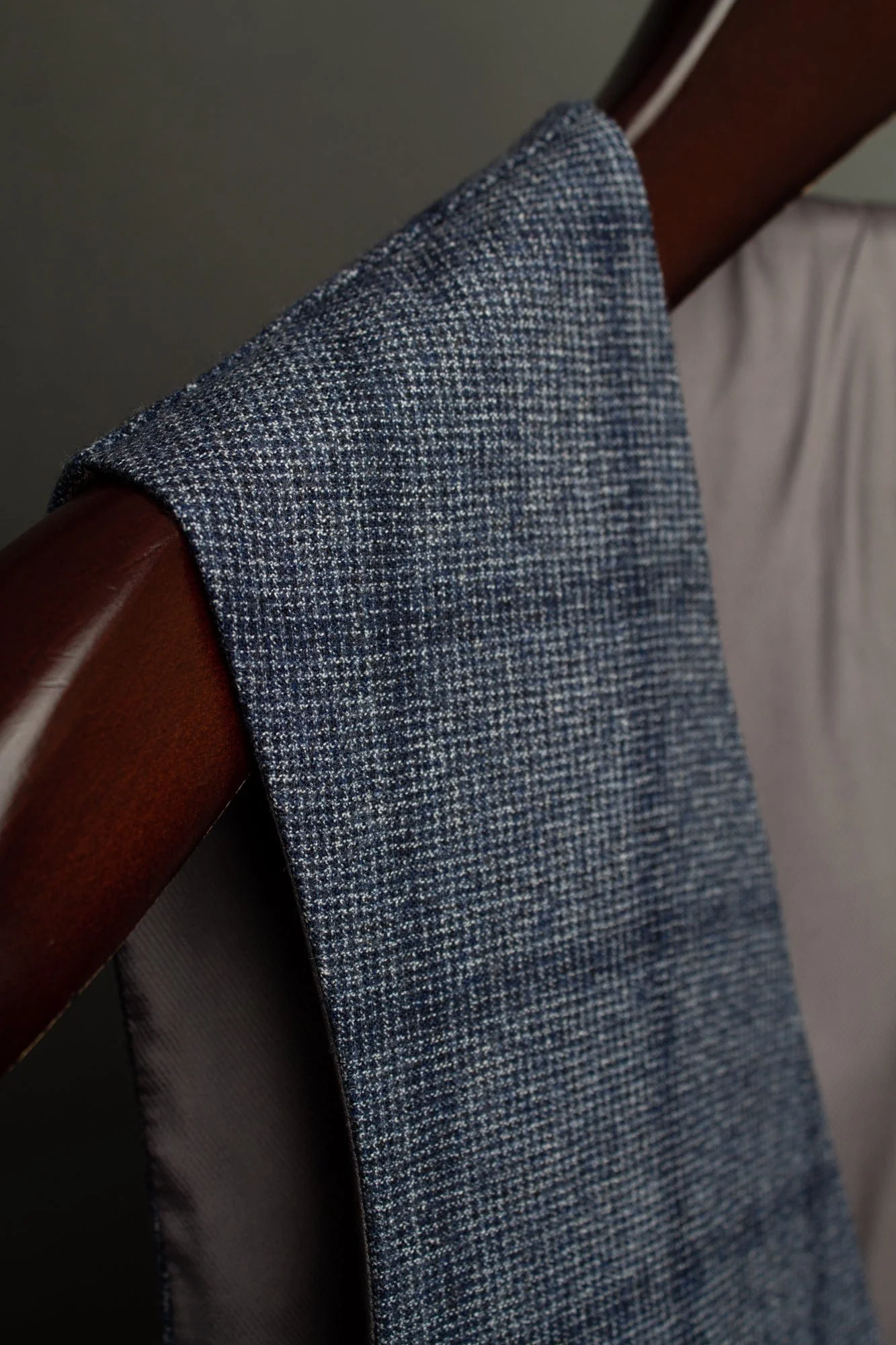 Textured 4-Season Super 130s Vest - Image 10