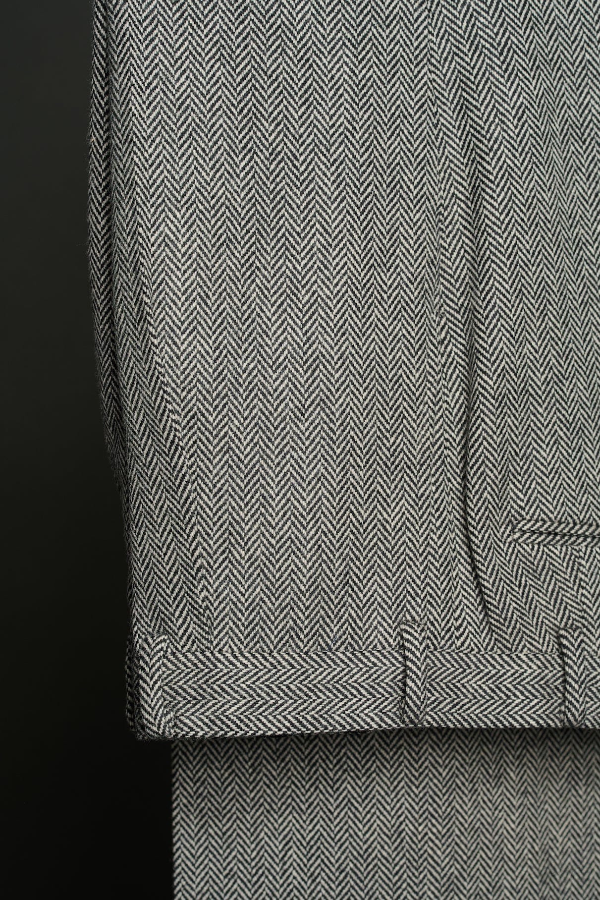 Herringbone Lambswool Suit - Image 11