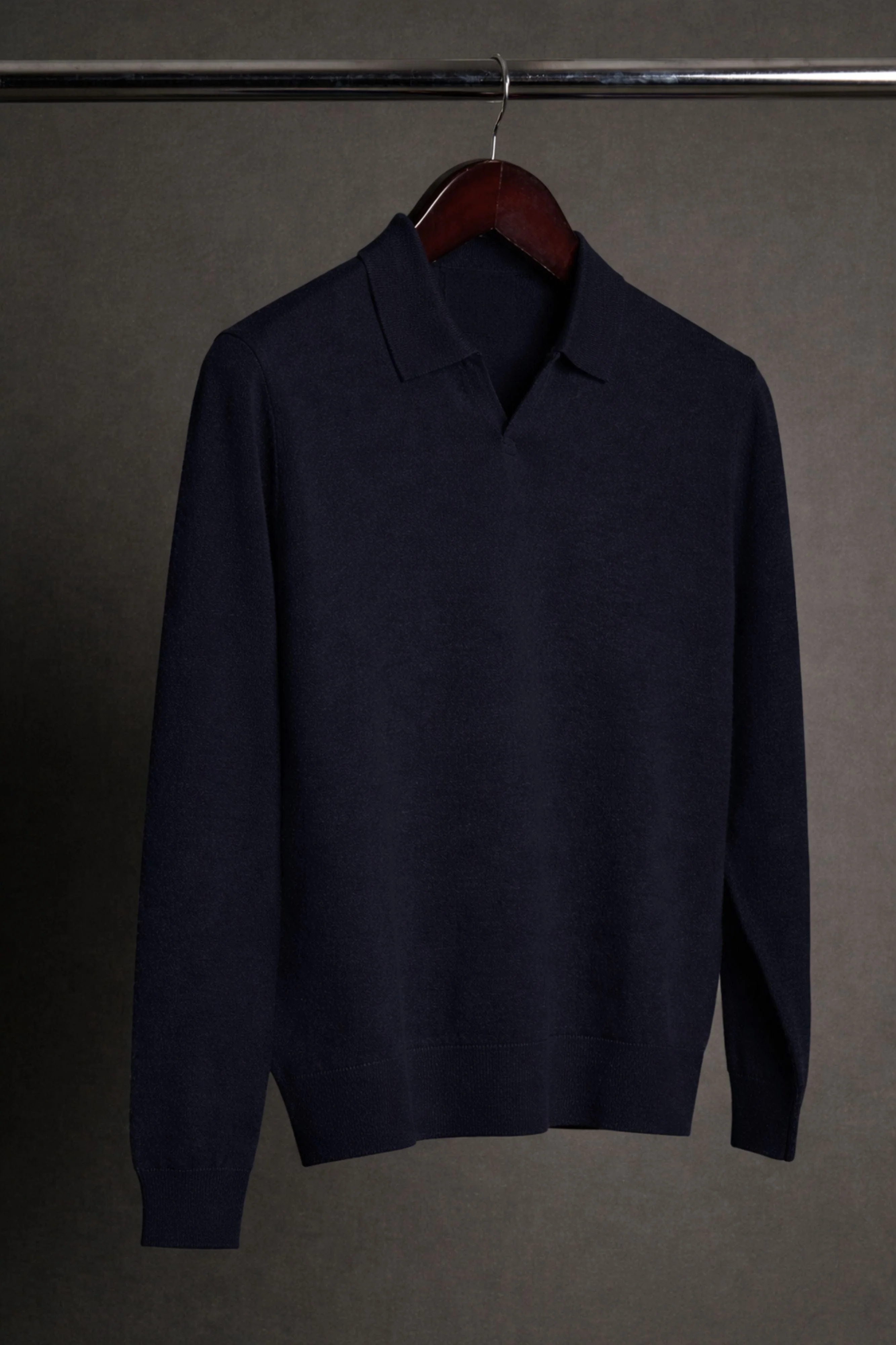 Made-to-Measure Wool & Cashmere V-Neck Polo - Image 10