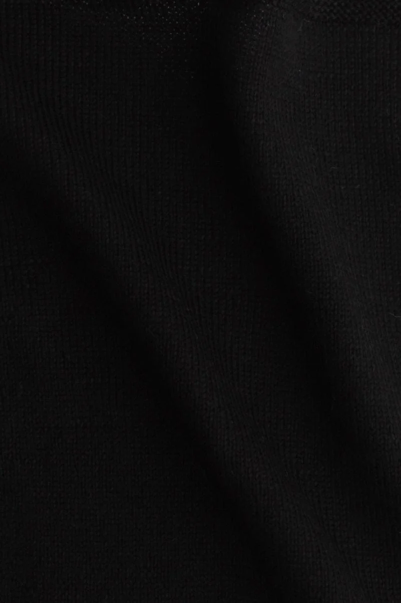 Totman Fine Merino V-Neck Sweater - Image 20