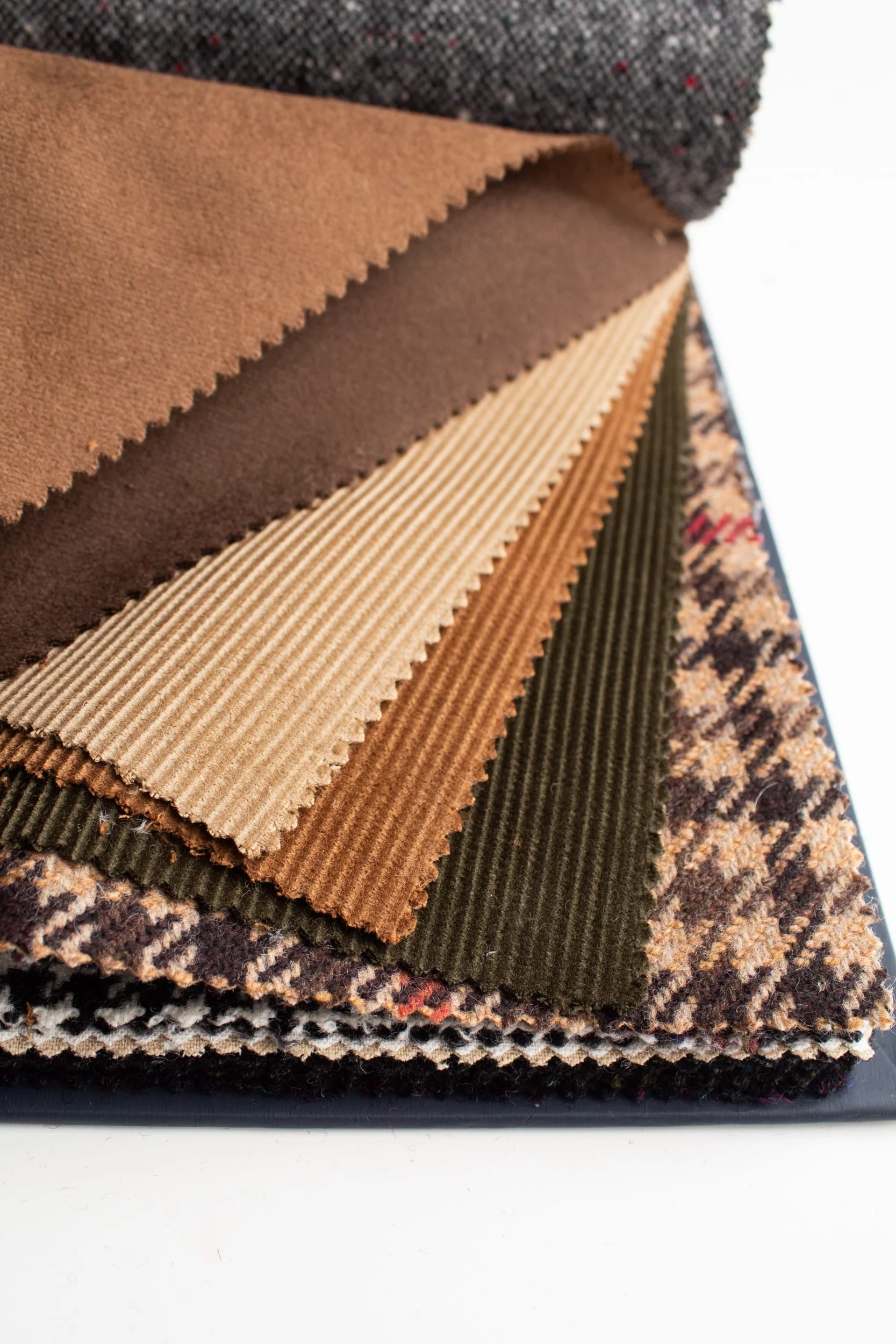 The Fabric Book - Image 11